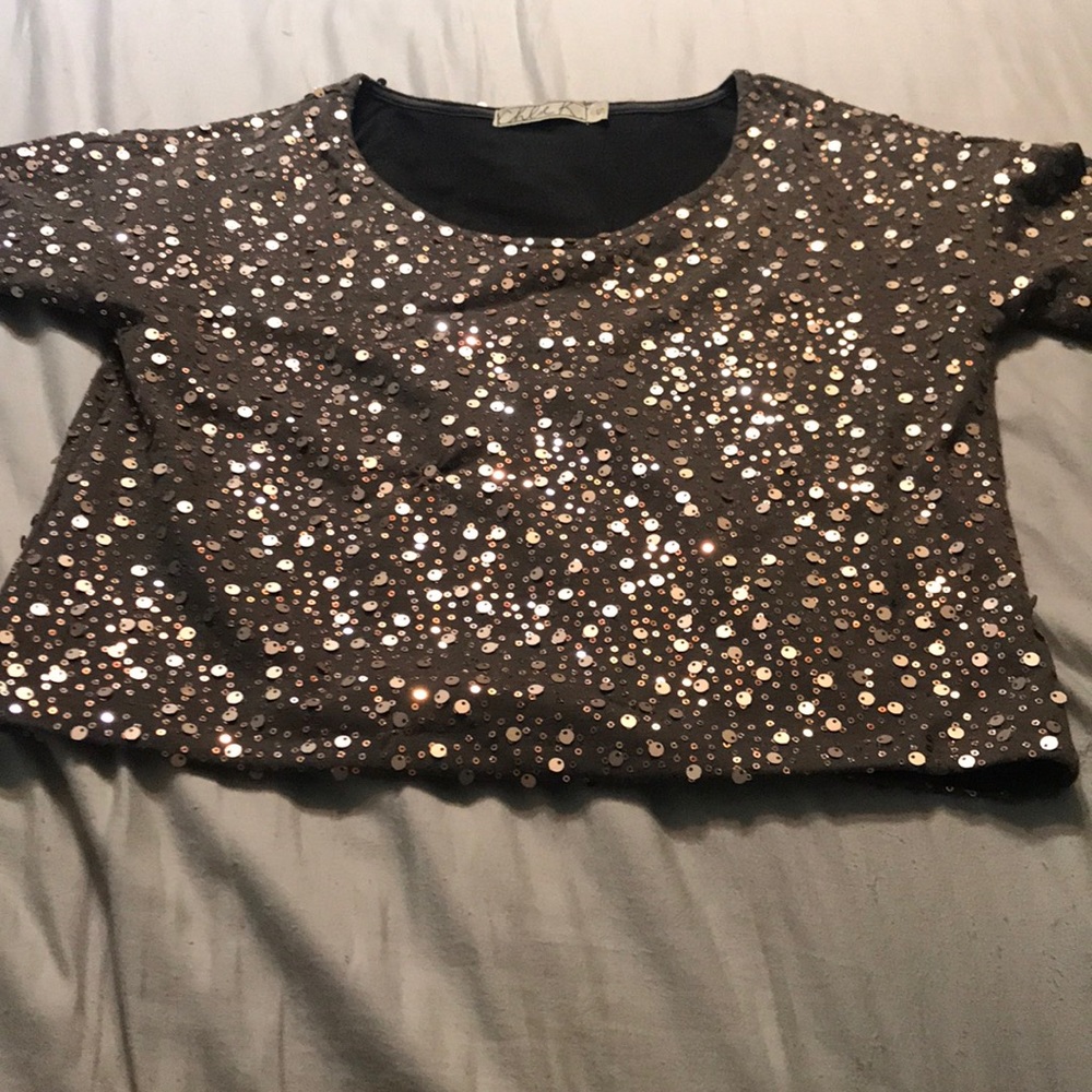 NORDSTROM Short sleeve sequin half crop top